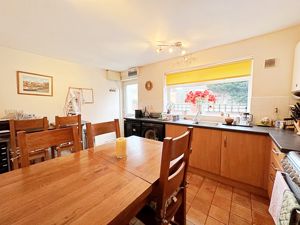 Kitchen- click for photo gallery